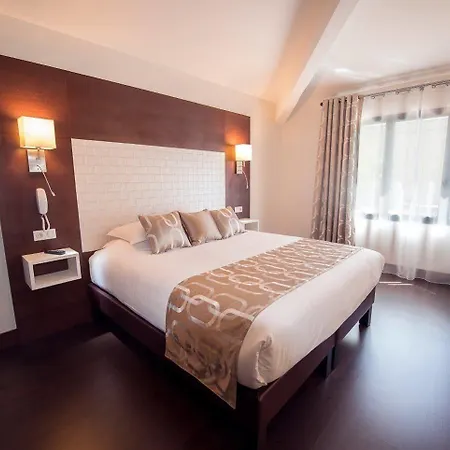 Szálloda Western Riviera 4*